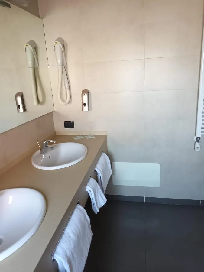 Luxury Rooms Padova Station 0*,