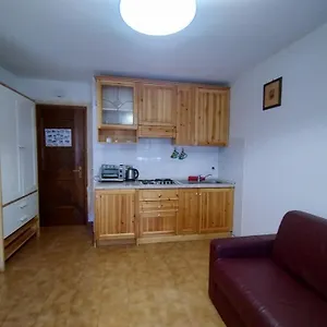 Apartamento Breakfast Around The Mountains, Nebbiu